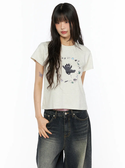 Graphic Meow Crop Tee CU530 in Light beige, size S/M