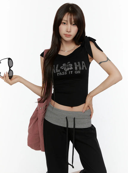 Graphic Off-Shoulder Top CL508 in Black, size S/M