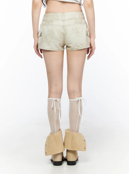 Graphic Studded Cargo Cotton Shorts CL522 Light beige back shot on model showing rear pockets, contrast stitching, and washed fabric finish