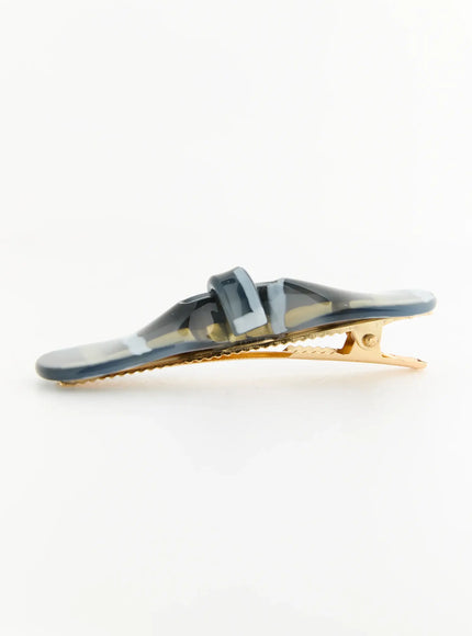 Ivy Mix Hair Pin IL503 gray side close-up revealing gold-tone alligator clip mechanism beneath dark gray marbled resin with beige stripes