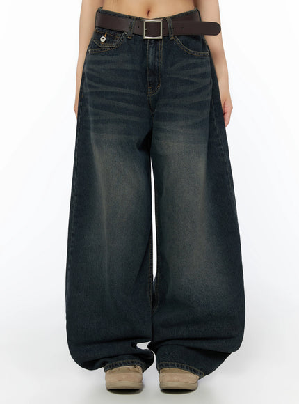 LEWKIN Jan Back Pocket Washed Wide Jeans IL515 Dark blue front view on model wearing brown leather belt with silver square buckle, size S