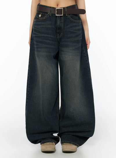 LEWKIN Jan Back Pocket Washed Wide Jeans IL515 Dark blue front view on model wearing brown leather belt with silver square buckle, size S