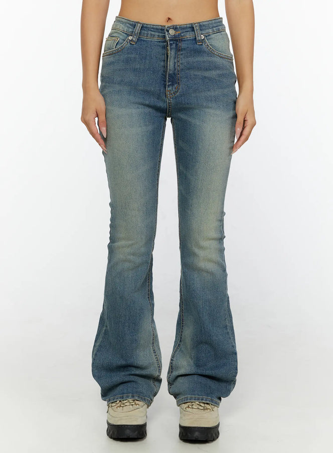 LEWKIN Kendall Vintage Bootcut Jeans CL515 Blue front view on model size S standing straight showing washed flare denim silhouette