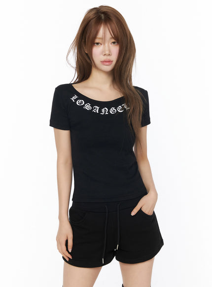 LA Graphic Round Neck Crop Top IL502 in Black, size S/M