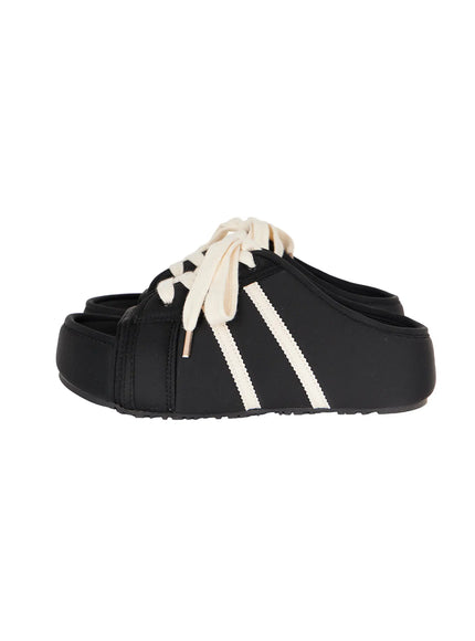 Lace-Up Slide Slippers CU530 Black side flat lay single shoe, showing cream stripe detailing, lace-up vamp, and thick rubber platform sole