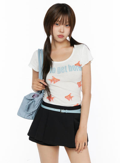 LEWKIN Lettering Wavy Slim T-Shirt IL515 White S/M front shot on model with twin pigtails styled with black mini skirt and blue bag