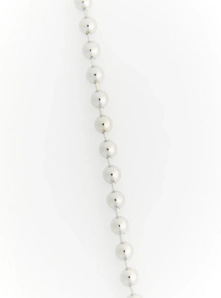 Logan Dog Tag Necklace IL522 silver close-up detail of polished round ball chain links on white background