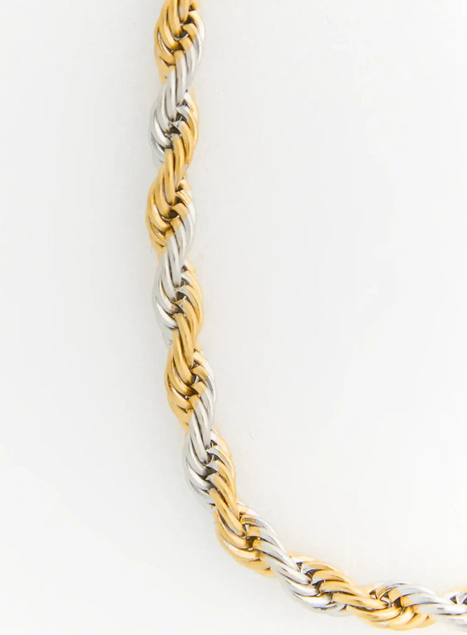 Mason 4mm Twisted Necklace IL517 gold silver close-up detail of twisted rope chain texture showing interlocking links