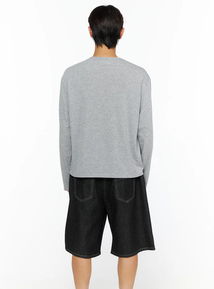 Men's Basic Long Sleeve T-Shirt IL528 Gray back shot on male model showing rear fit and dropped shoulder detail with black denim shorts