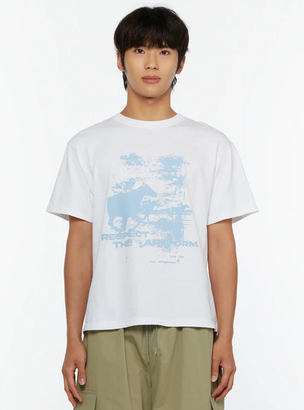 Men's Casual Graphic Print T-Shirt IL513 White close-up front shot on male model showing full blue distressed horse graphic and Respect The Art Form print on cotton fabric