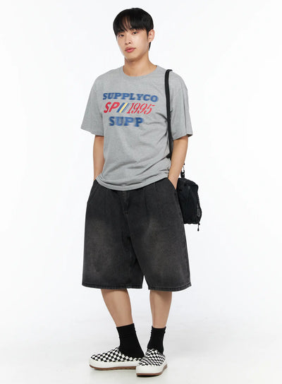 LEWKIN Men's Casual Graphic Tee IL514 Gray full-body front shot on male model styled with black denim shorts and crossbody bag