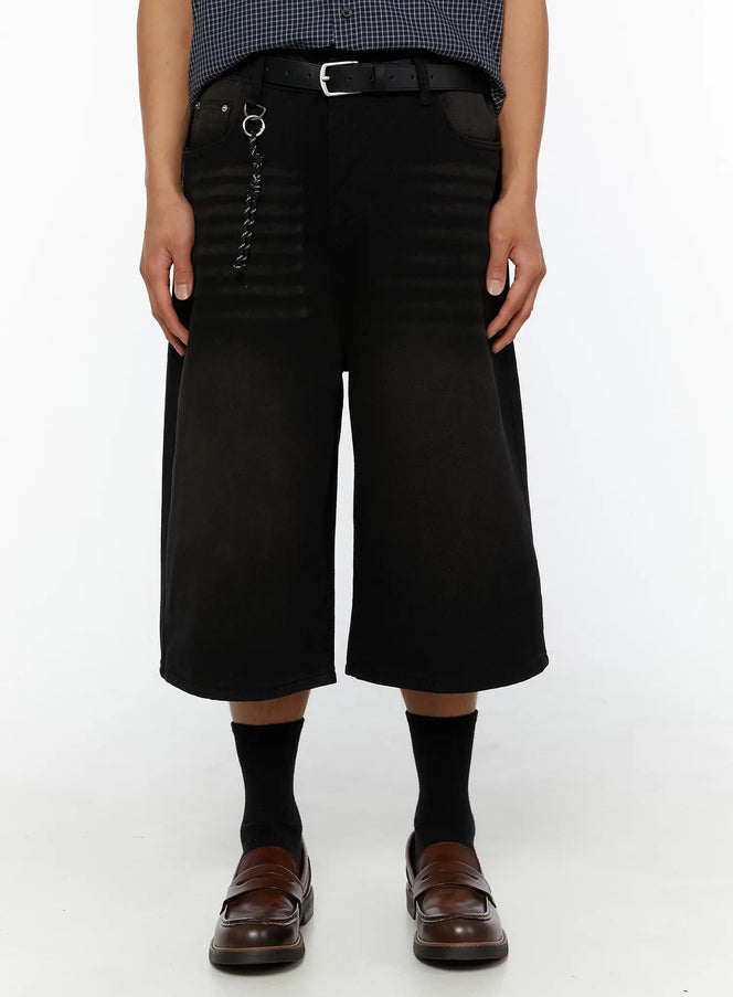 LEWKIN Men's Casual Wide Fit Jorts IL510 Black front view on model wearing belt with rope chain keyring detail, styled with checkered shirt and loafers