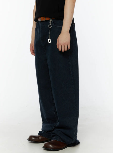 Men's Classic Wide Leg Jeans IL509 dark navy blue opposite side view on model highlighting wide-leg drape waistband stitching and silver chain charm
