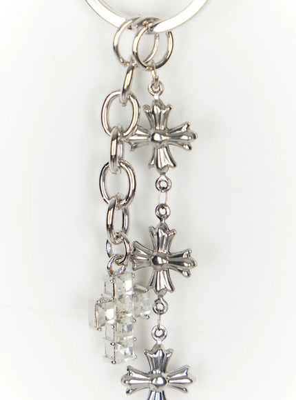 Men's Cross-Link Chain IL509 Silver close-up product shot of ring connector with dangling ornate cross charms and crystal cube pendants on white background