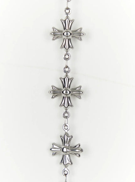Men's Cross-Link Chain IL509 Silver close-up product shot of repeating silver Gothic cross links connected by small rings on white background