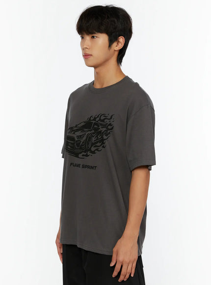 Men's Graphic Car Print T-Shirt IL513 Dark gray side close-up shot on model showing flame racing car graphic FLAME SPRINT text crew neck cotton