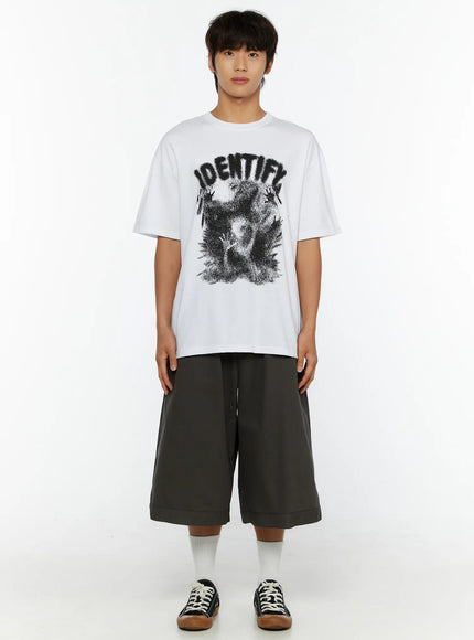 Men's Graphic Oversized Tee IL515 White full-body front on male model styled with dark wide-leg shorts and sneakers oversized silhouette