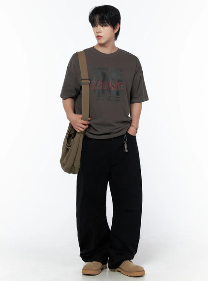 Men's Graphic Short Sleeve T-Shirt IU523 in Dark brown, size M/L