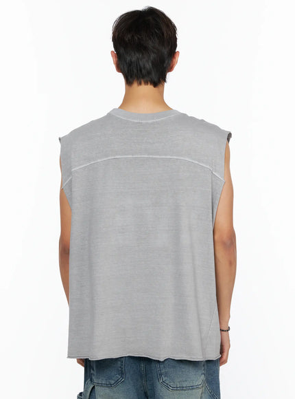Men's Graphic Sleeveless Shirt IL520 Light gray back shot on model showing plain back panel with horizontal seam and raw-edge armholes