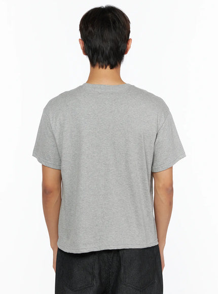Men's Heart Graphic T-Shirt IL515 Gray back shot on male model showing plain heather gray cotton back panel and boxy silhouette