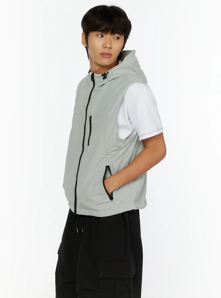 Men's Hooded Zip-Up Vest IL513 Gray close-up detail of black center zipper chest zip pocket and side zip pocket on nylon fabric