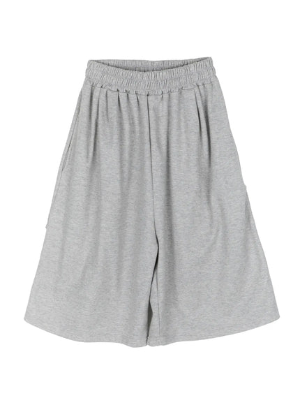 Men's Lettering Bermuda Shorts IL513 Gray flat-lay front view, elastic ruched waistband, heather gray cotton, wide-leg silhouette, no graphic print on front, side pocket visible
