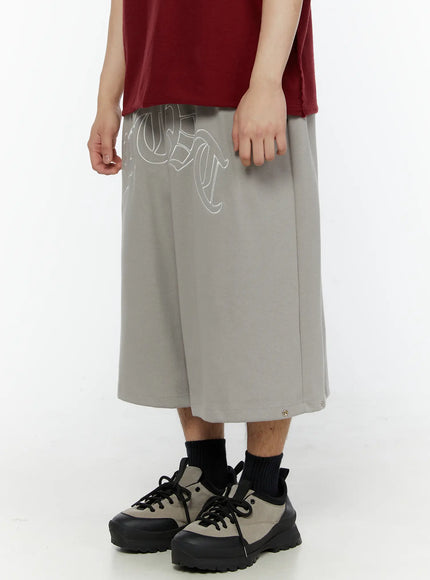 Men's Logo Embroidered Snap Hem Bermuda Sweat Shorts (Gray) IL507 in Gray, size M/L