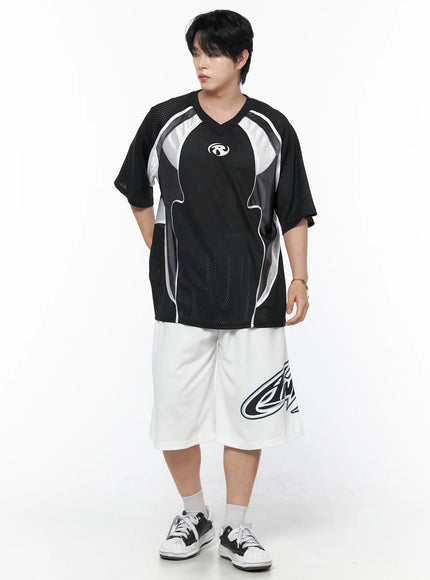 Men's Mesh Contrast V-Neck T-Shirt IU523 Black full-body front shot on plus-size male model styled with white graphic shorts and sneakers showing oversized fit