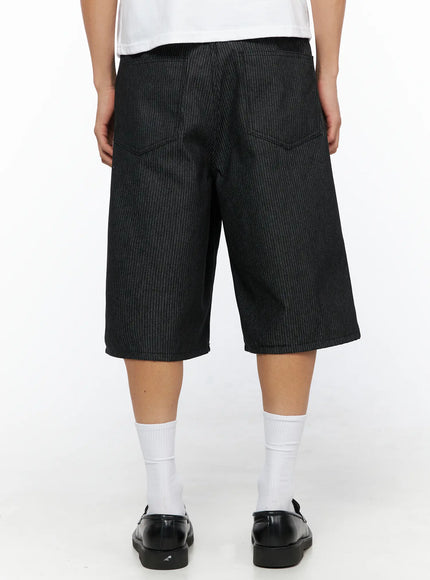 Men's No-Fade Striped Shorts IL515 Stripe back view on model showing dual back patch pockets and wide-leg pinstripe denim construction