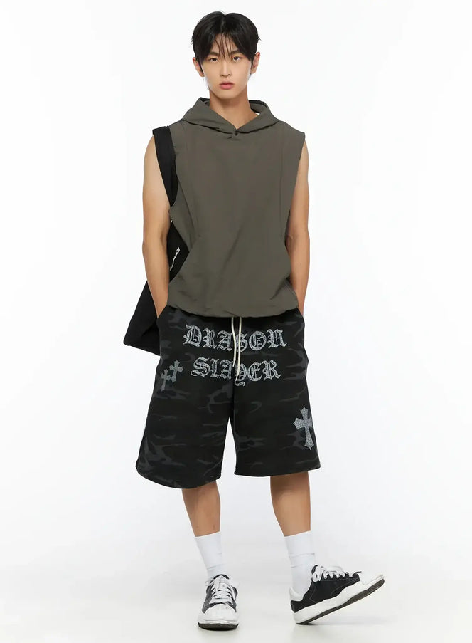 LEWKIN Men's Nylon Hooded Vest IL520 Dark green full-body front shot on male model styled with camo shorts and black bag, S/M