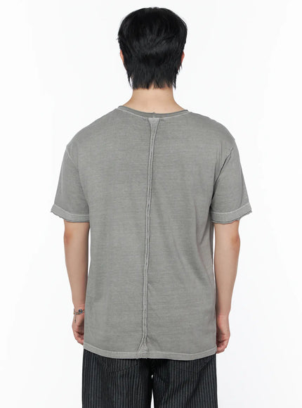 Men's Pigment Washed T-Shirt IU523 Gray back shot on male model upper body highlighting vertical center back seam raw-edge cuffs and washed cotton fabric