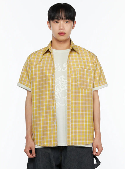 Men's Plaid Short Sleeve Shirt IL510 Yellow cropped front shot on model showing open collar chest pocket white buttons and rolled cuff short sleeves