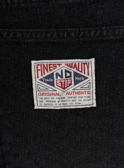 Men's Relaxed Denim Carpenter Shorts IL513 Black close-up detail of Finest Quality No Stop Original Authentic woven brand label on dark denim fabric