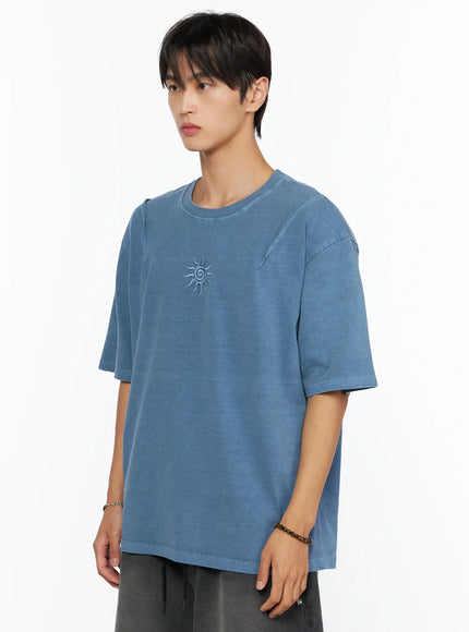 Men's Sun Embroidery T-Shirt IL520 Light blue side shot on male model showing oversized silhouette dropped shoulders and sun chest embroidery
