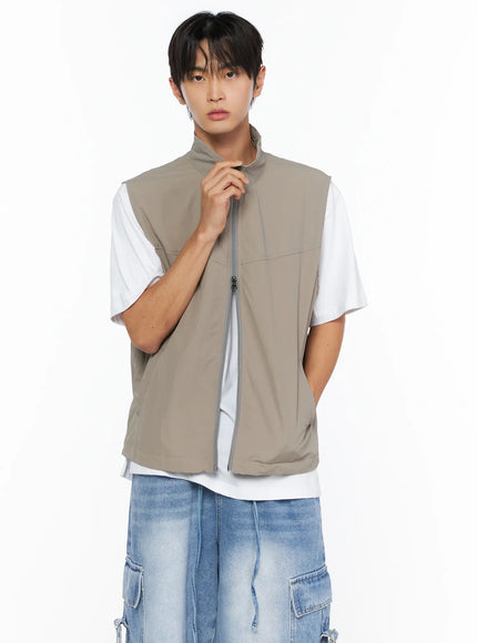 Men's Two-Way Anorak Vest IL515 in Beige, size S/M