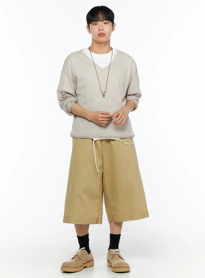 LEWKIN Men's V-Neck Summer Knit Top IL514 Beige full-body front shot on model styled with wide-leg khaki shorts, necklace, and desert shoes