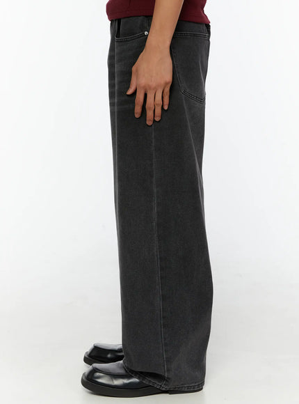 Men's Vintage Relaxed Fit Jeans IL510 Dark gray back view on model showing dual back patch pockets contrast stitching and oversized wide-leg hem