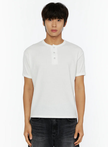 Men's Waffle Henley T-Shirt IL513 in White, size M/L