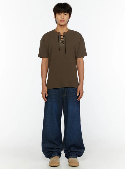 Men's Waffle Short Sleeve Tee IL515 Khaki front shot on male model standing upright with arms at sides, paired with wide-leg blue denim jeans
