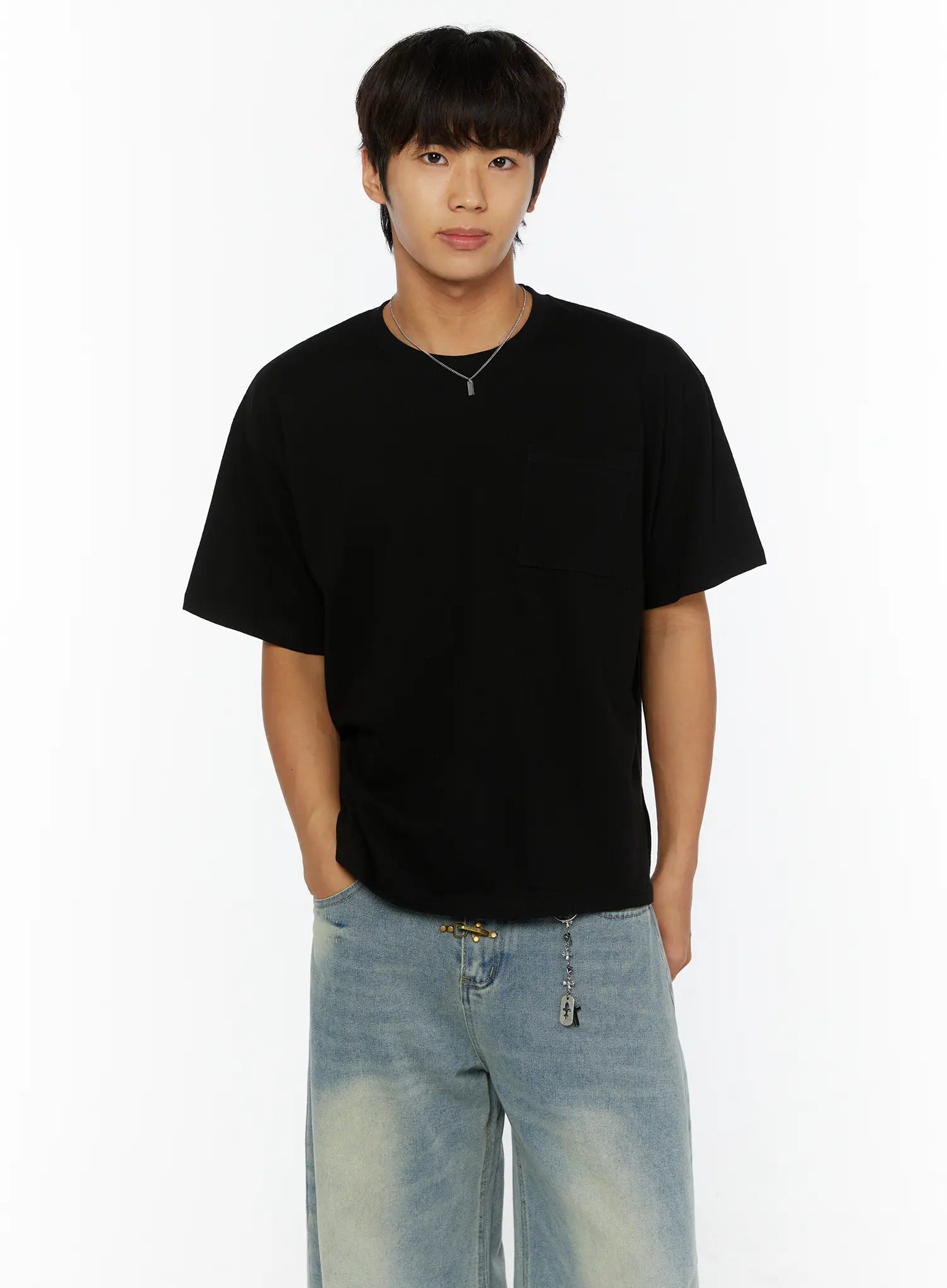 Minimal Tag Necklace IL507 Silver front model shot male model in black t-shirt and wide-leg jeans wearing silver tag necklace hands in pockets