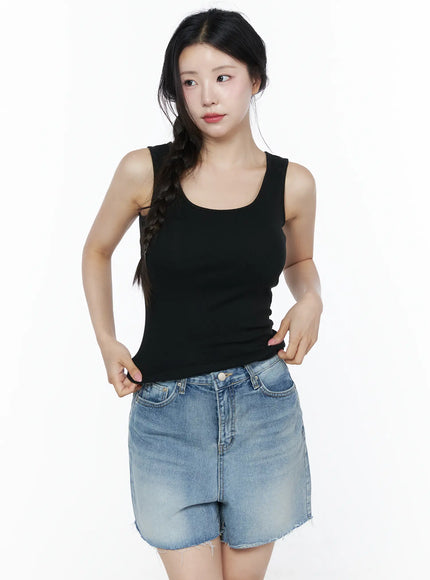 Minimalist Slim-Fit Tank Top IU525 in Black, size S/M