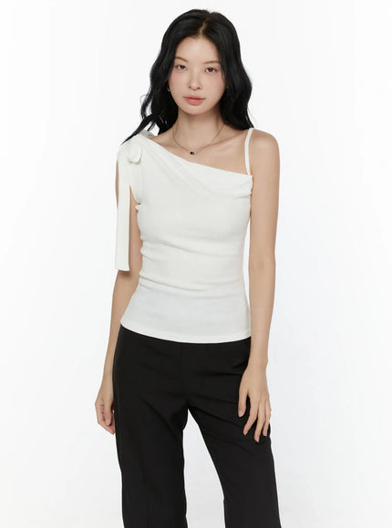 One-Shoulder Bow Top CL521 in White, size S/M