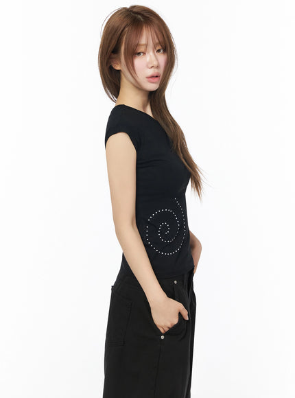 One-Shoulder Spiral Top IL502 Black side profile shot on model showing fitted stretch jersey silhouette with spiral stud detail and side cutout opening