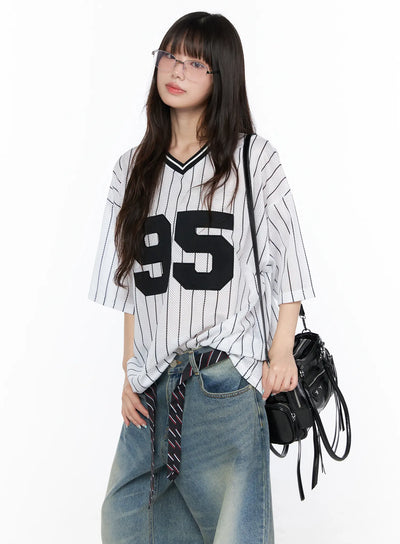 LEWKIN Oversized Mesh Jersey CL523 White front model shot styled with knotted hem, tie belt, wide-leg jeans, and black crossbody bag, M/L