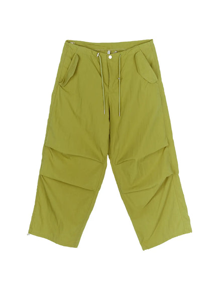 Pintuck Pocket Parachute Pants CU524 in Green, size M/L