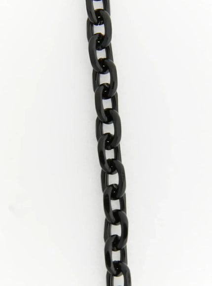 Raven Halloween Necklace IL517 Black close-up detail of glossy black oval cable chain links showing texture and finish