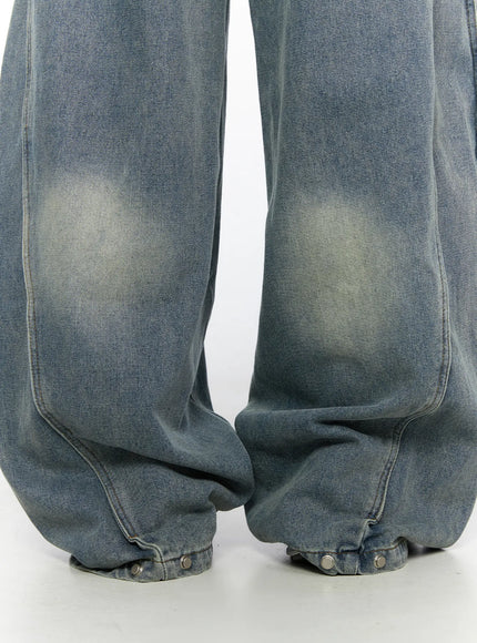 Rey Vintage Washed Wide Leg Jeans CL524 Blue close-up hem detail, oversized wide-leg opening with metal snap buttons at hem, heavy washed denim pooling
