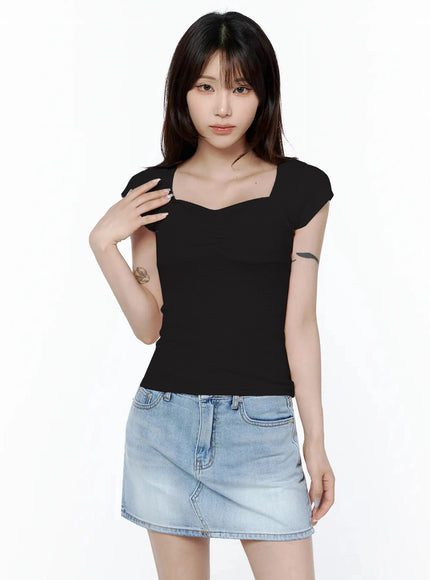 Ribbed Square Neck Knit Top IL502 in Black, size S/M