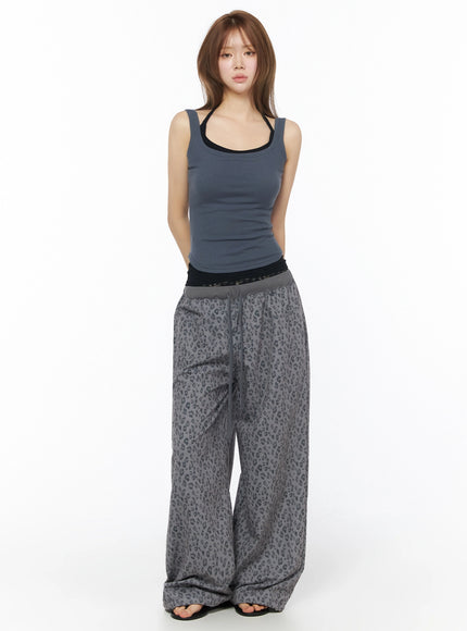 Ribbed Square Neck Padded Tank Top IU525 Dark gray full front shot on standing model, square neck with black trim, ribbed fabric, paired with gray leopard pants