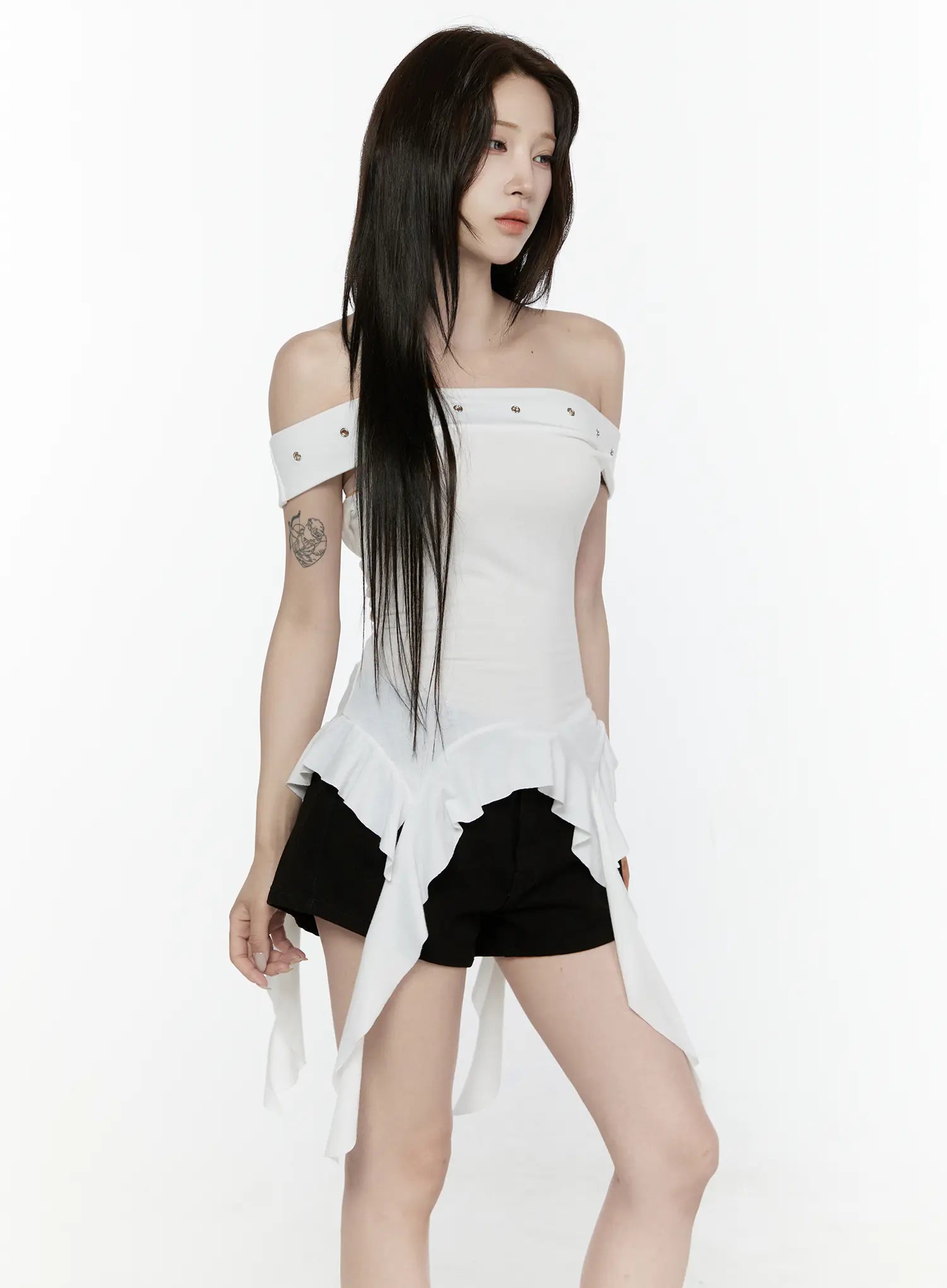 Ruffle Off-Shoulder Top IL521 in White, size S/M